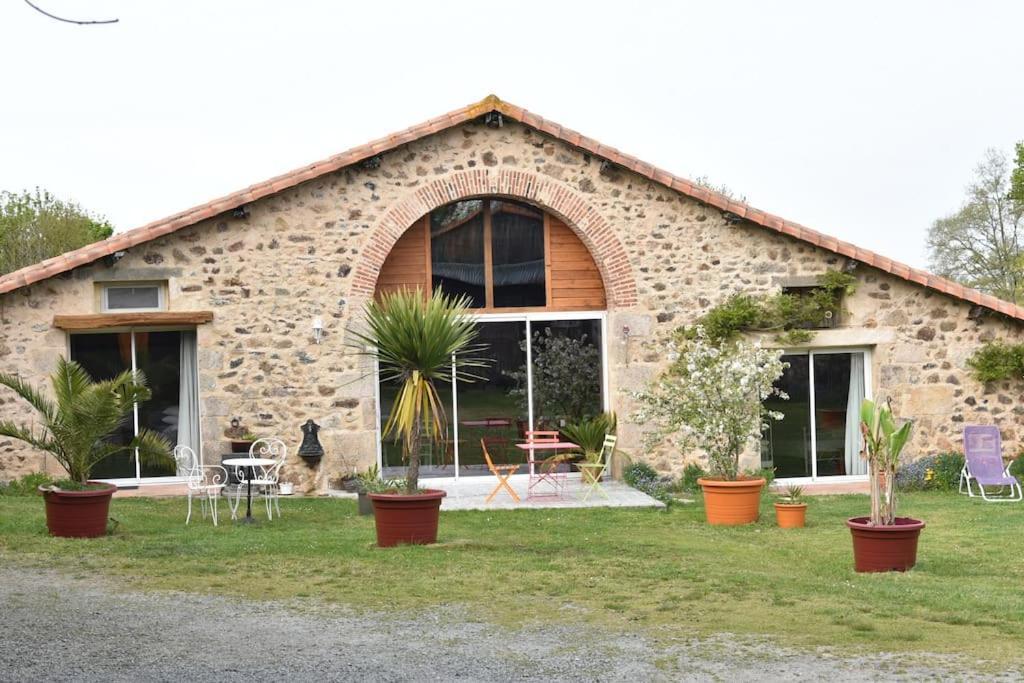 La Frapperie Bed & Breakfast La Pommeraie-sur-Sèvre Екстериор снимка