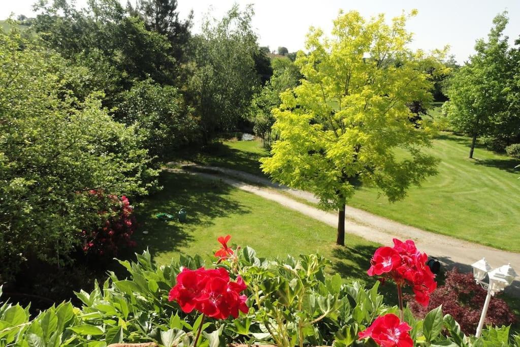 La Frapperie Bed & Breakfast La Pommeraie-sur-Sèvre Екстериор снимка