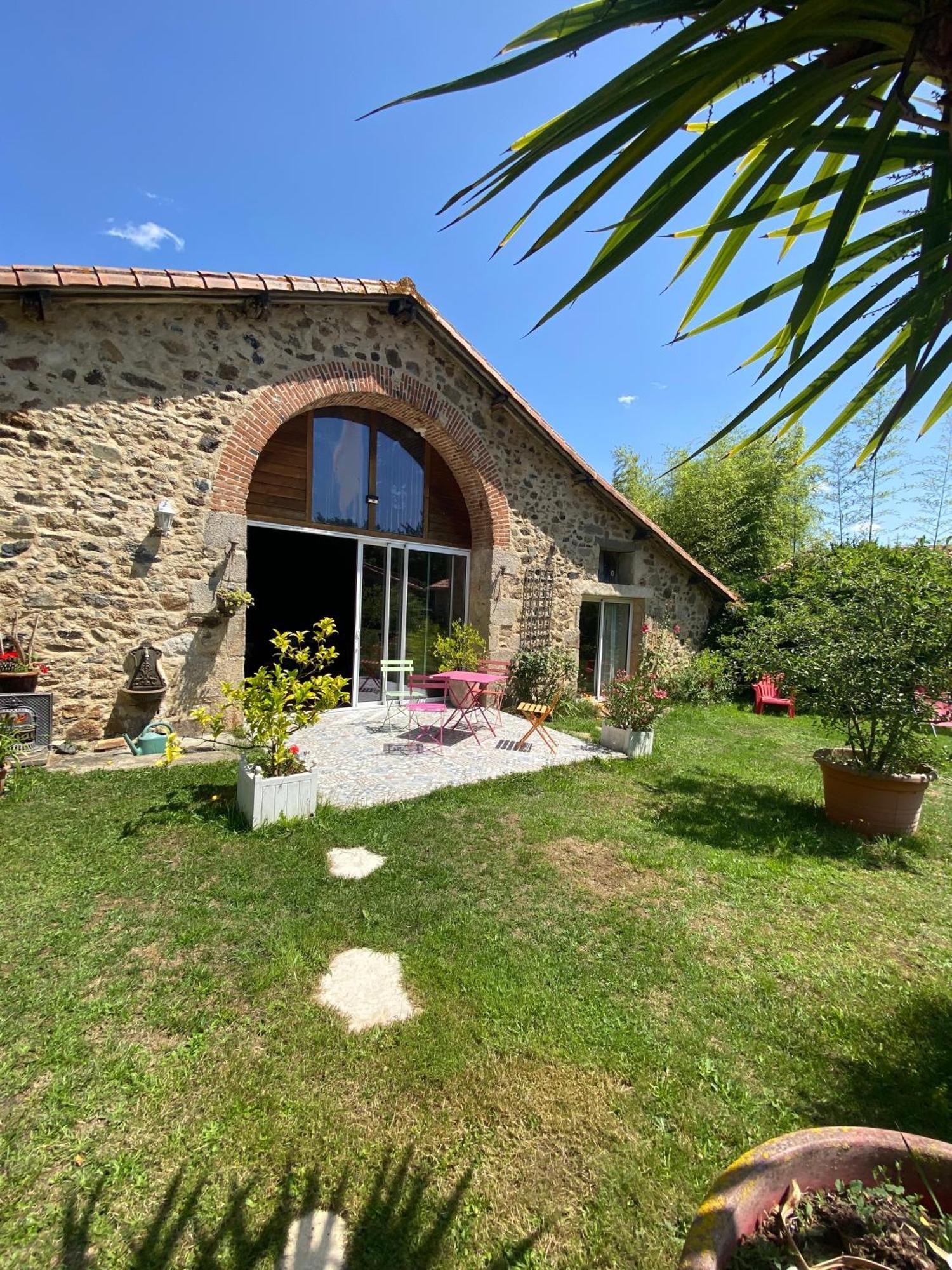 La Frapperie Bed & Breakfast La Pommeraie-sur-Sèvre Екстериор снимка