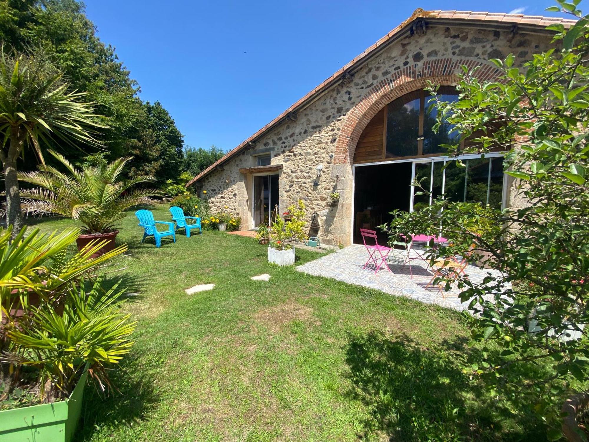 La Frapperie Bed & Breakfast La Pommeraie-sur-Sèvre Екстериор снимка