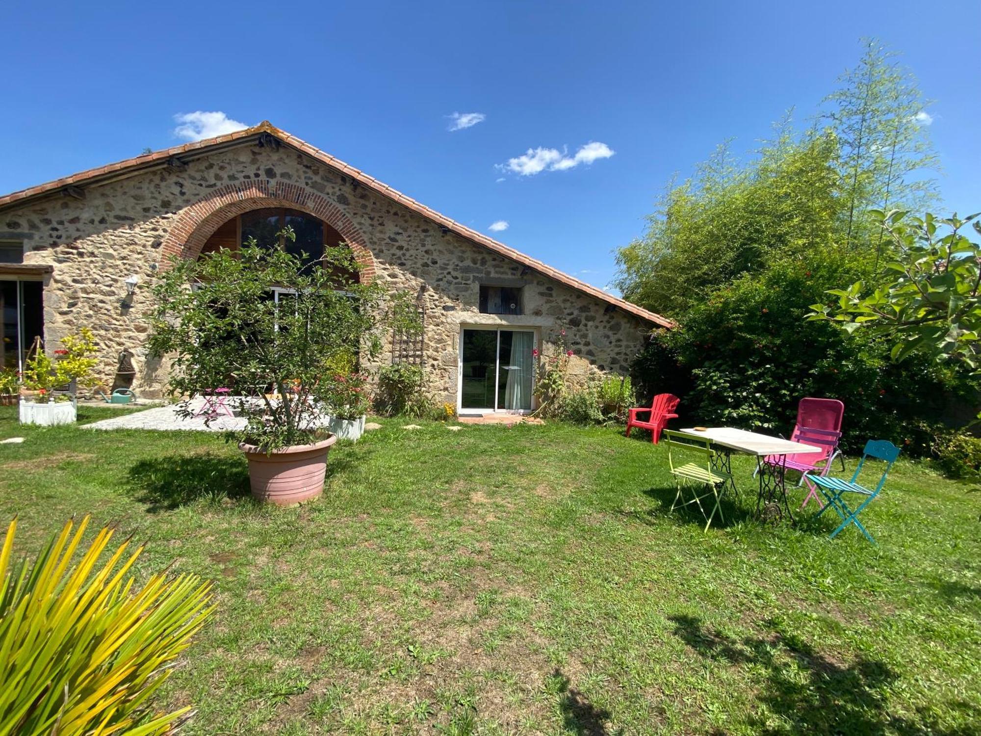 La Frapperie Bed & Breakfast La Pommeraie-sur-Sèvre Екстериор снимка