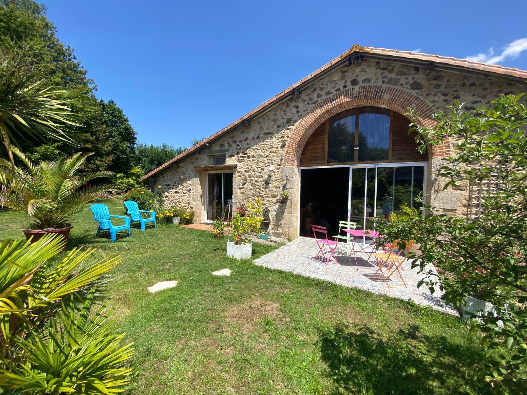 La Frapperie Bed & Breakfast La Pommeraie-sur-Sèvre Екстериор снимка